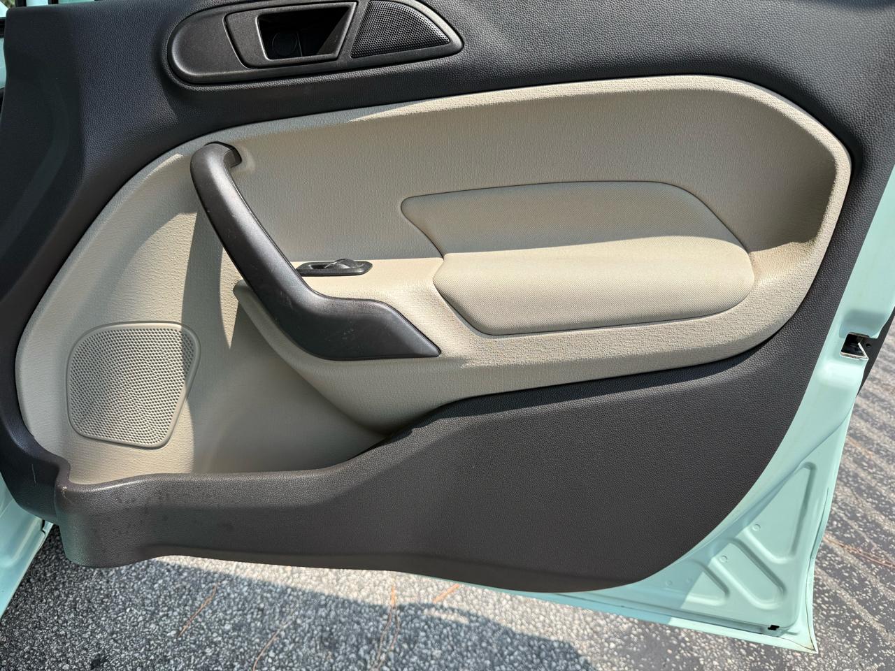 Ford Fiesta SE Sedan 2017