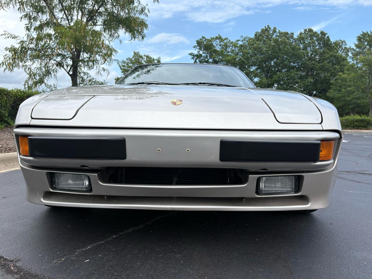 Porsche 944 2dr Coupe 5-Spd 1988