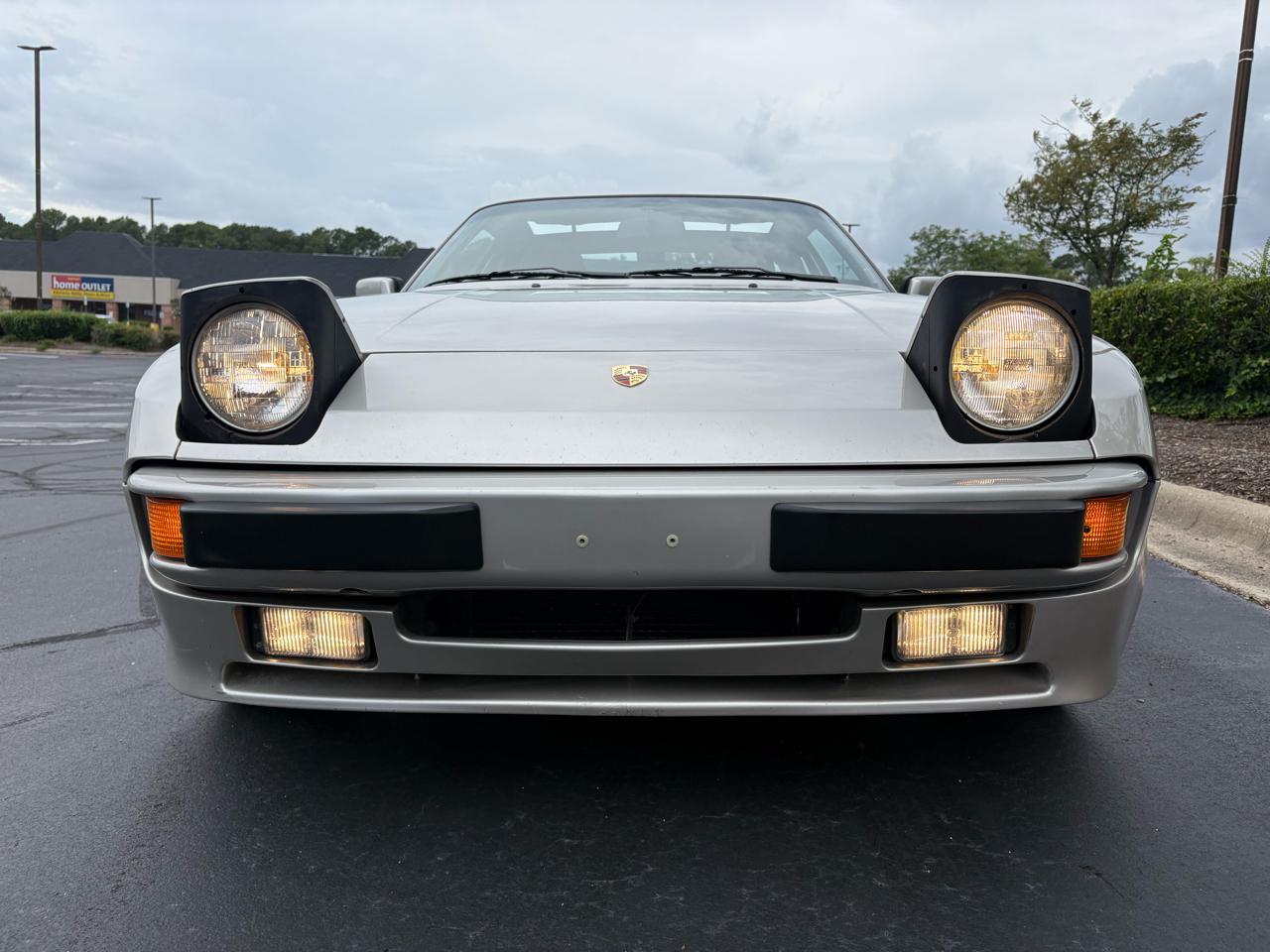 Porsche 944 2dr Coupe 5-Spd 1988