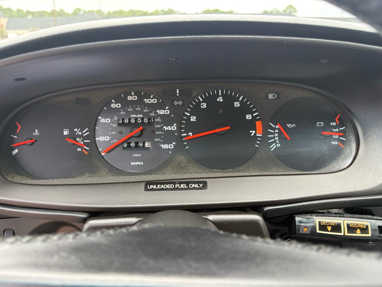 Porsche 944 2dr Coupe 5-Spd 1988