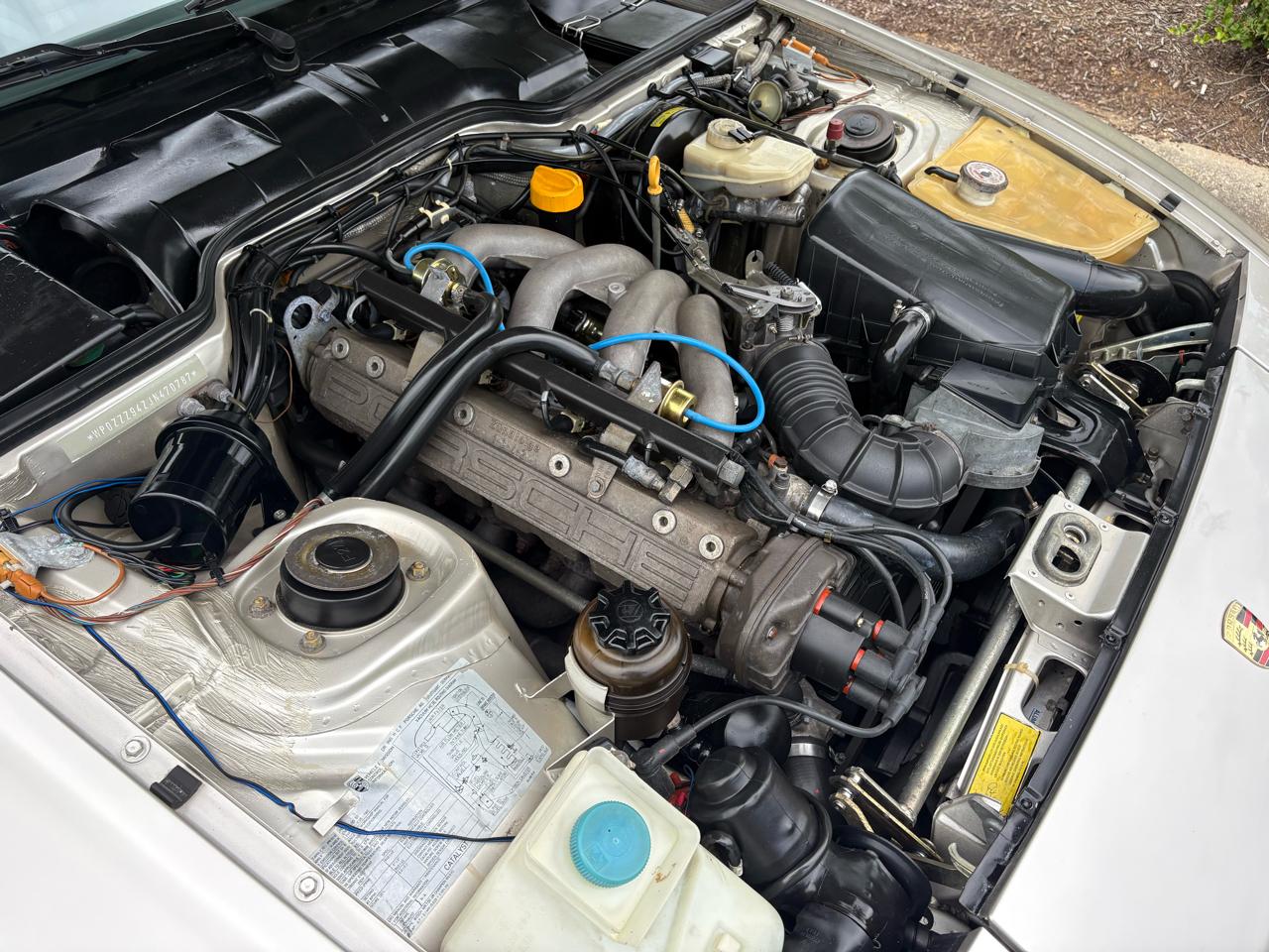 Porsche 944 2dr Coupe 5-Spd 1988