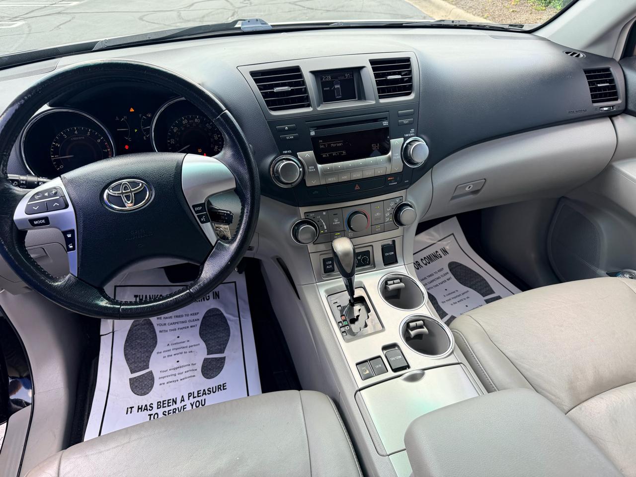 Toyota Highlander 4WD 4dr V6 (Natl) 2012