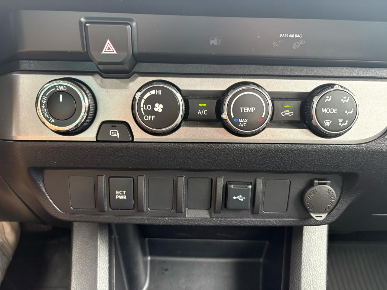 Toyota Tacoma 4WD TRD Off Road Double Cab 5' Bed V6 AT (Natl) 2020
