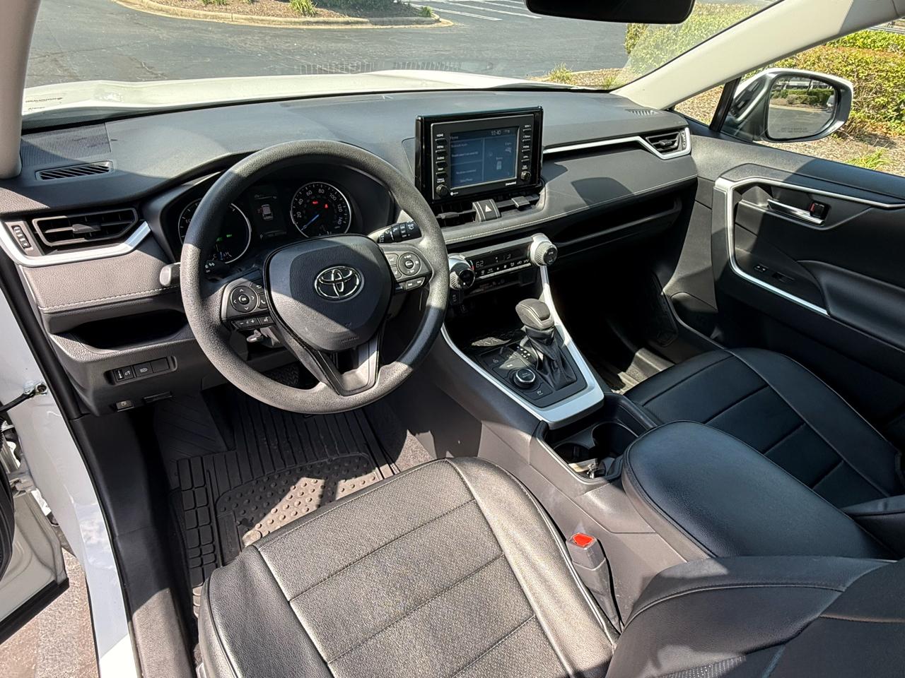 Toyota RAV4 Hybrid XLE AWD (Natl) 2021