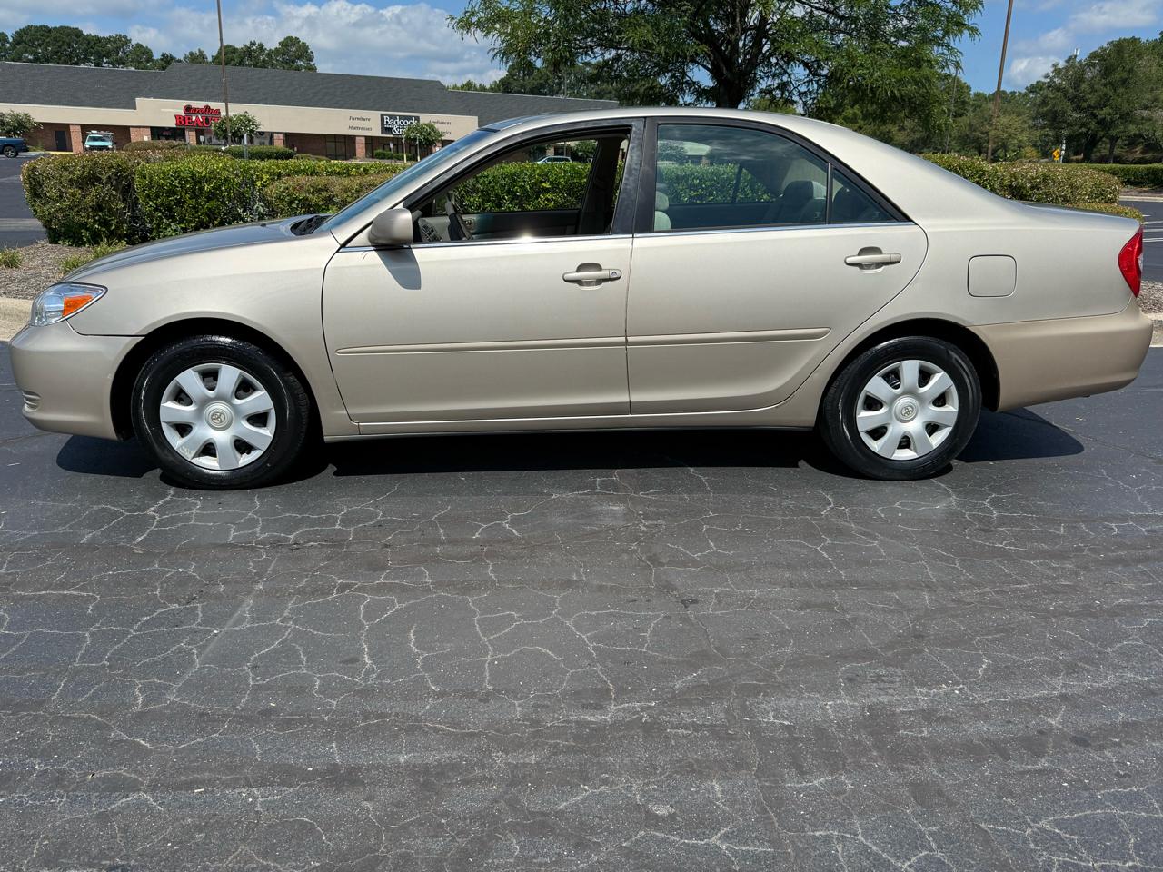 Toyota Camry 4dr Sdn LE Auto 2003