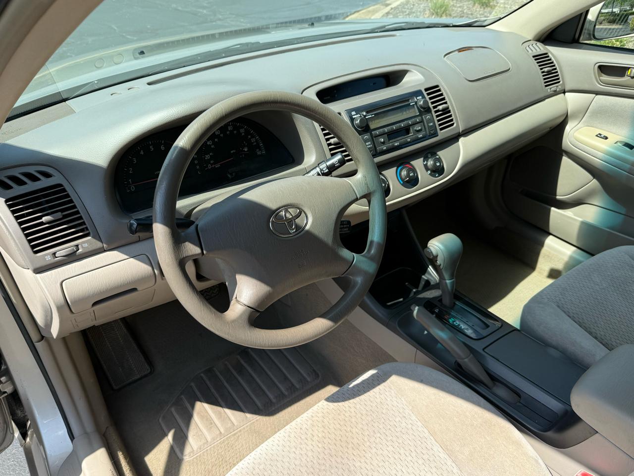 Toyota Camry 4dr Sdn LE Auto 2003
