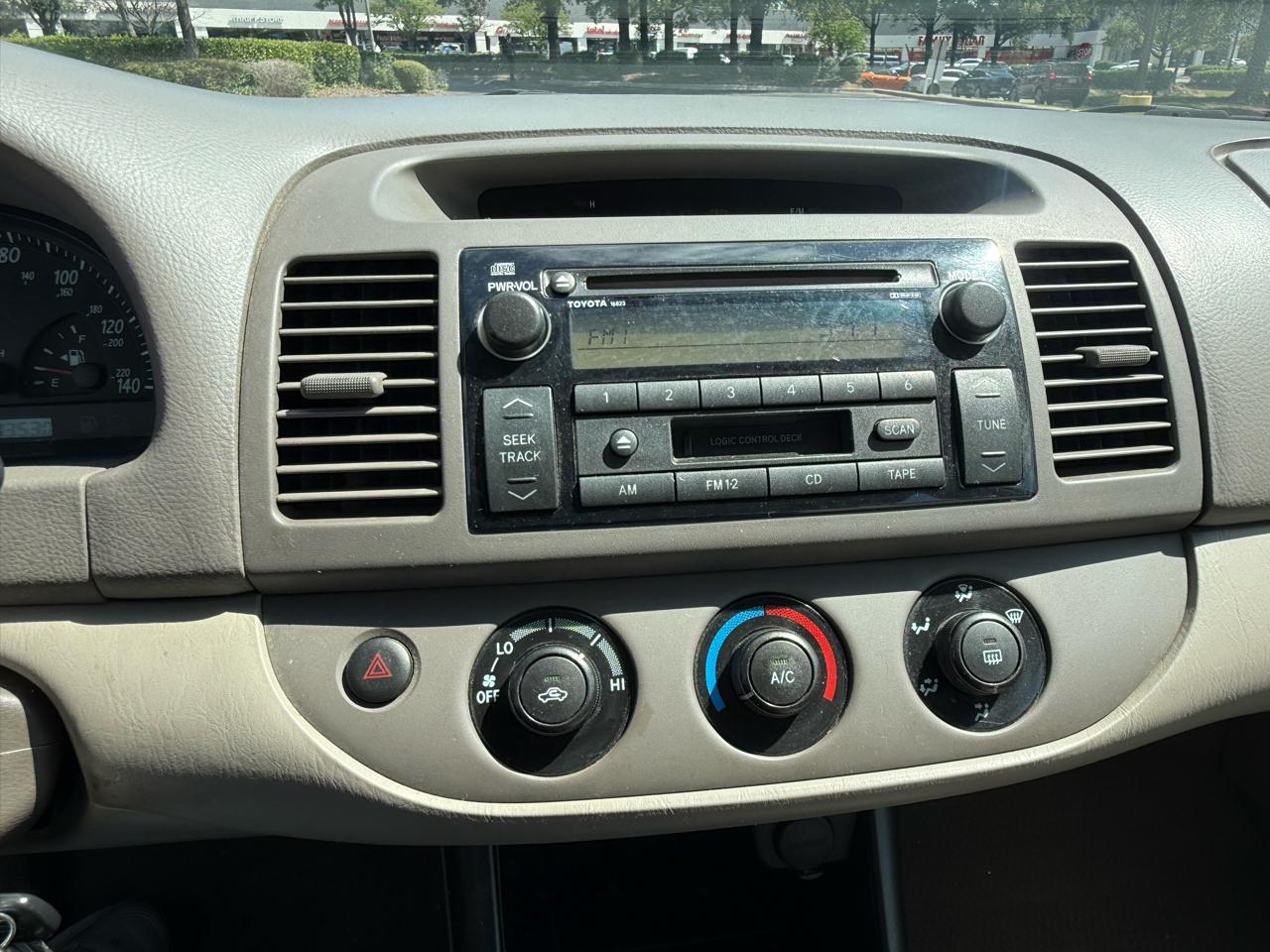 Toyota Camry 4dr Sdn LE Auto 2003