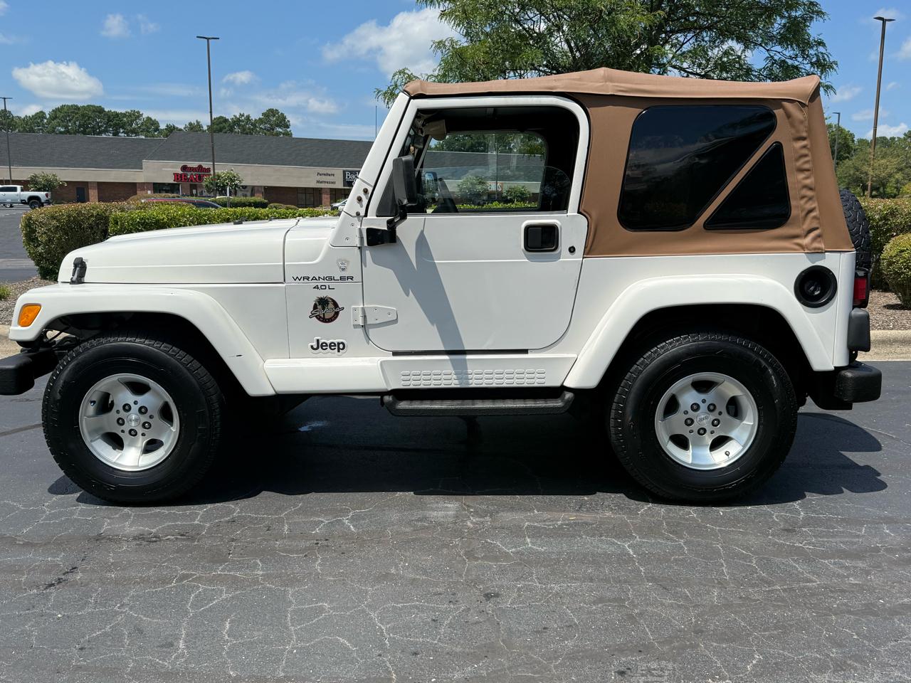 Jeep Wrangler 2dr Sahara 2000