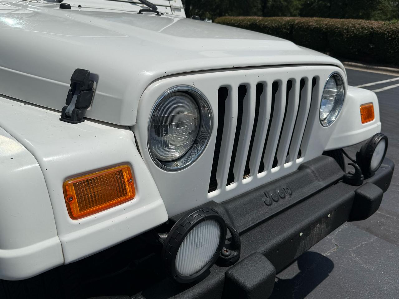 Jeep Wrangler 2dr Sahara 2000