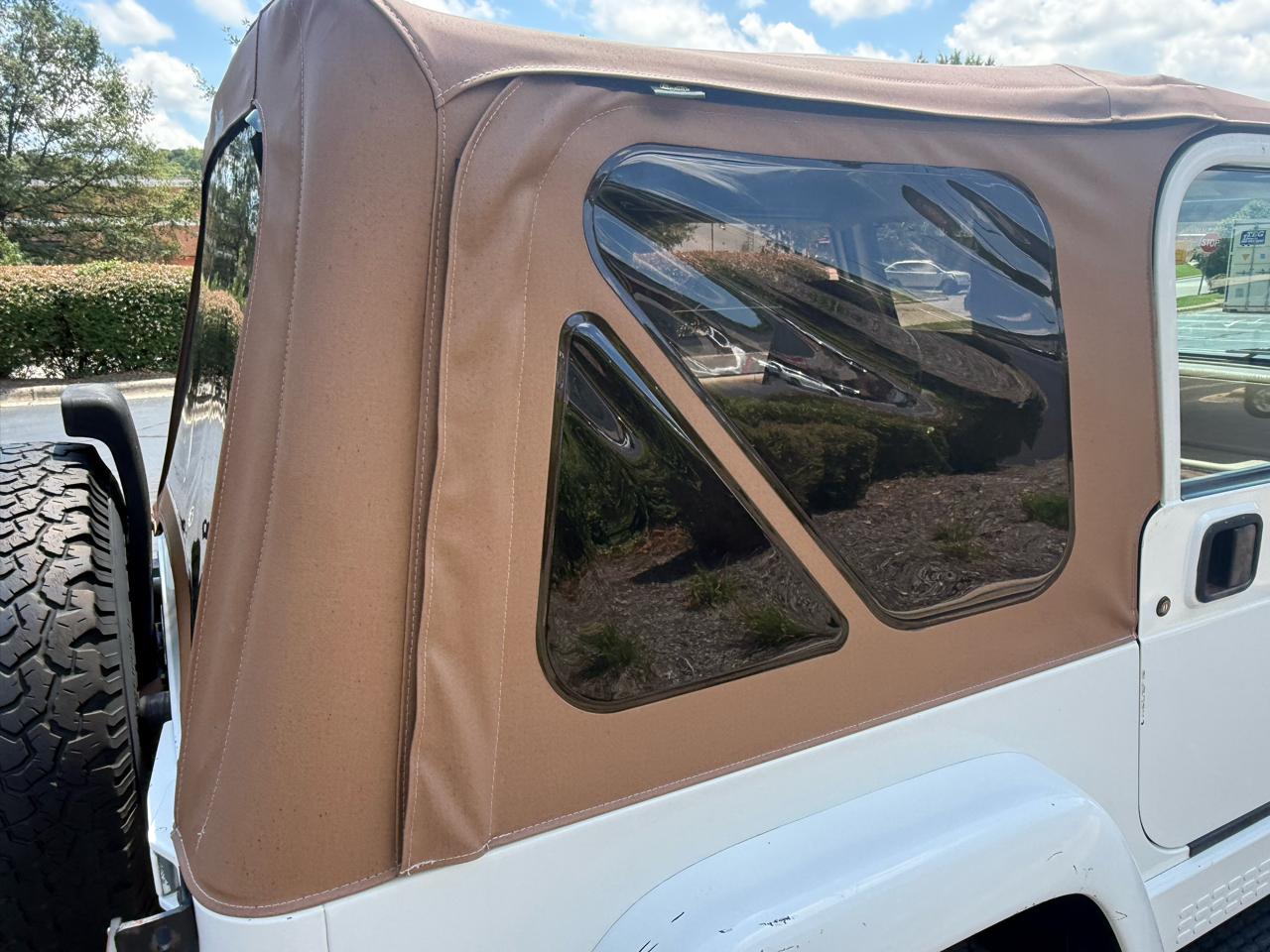 Jeep Wrangler 2dr Sahara 2000