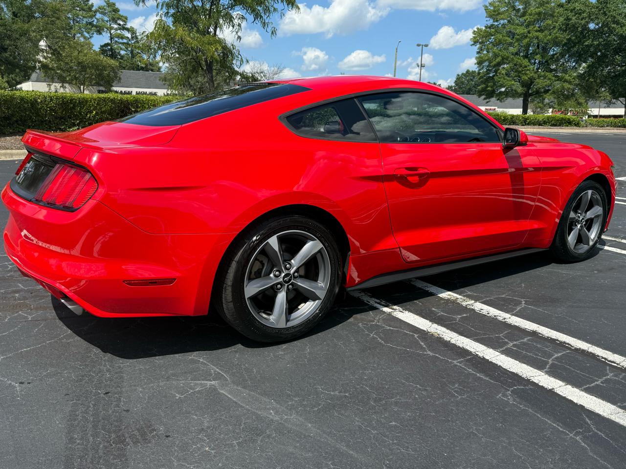 Ford Mustang 2dr Fastback V6 2015