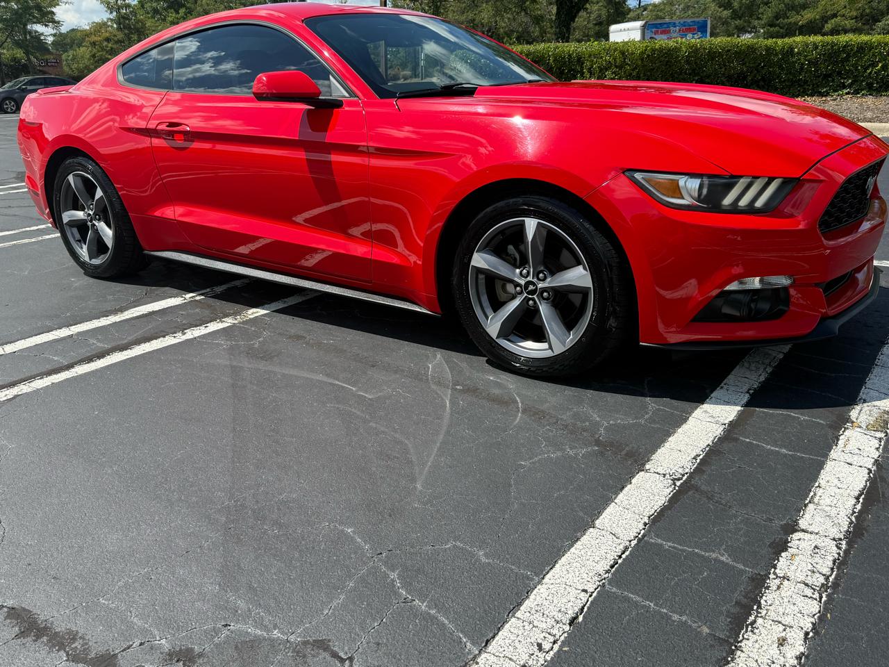 Ford Mustang 2dr Fastback V6 2015