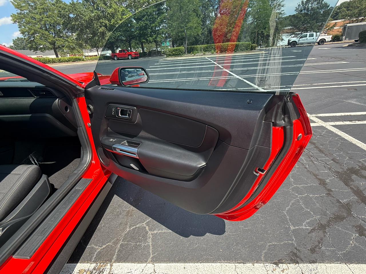 Ford Mustang 2dr Fastback V6 2015