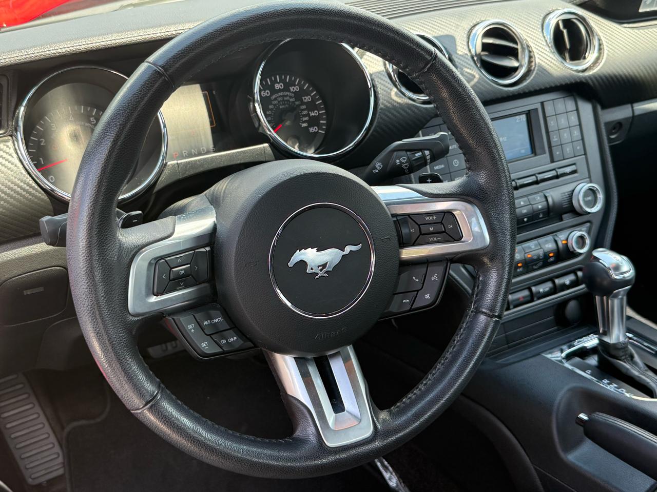Ford Mustang 2dr Fastback V6 2015