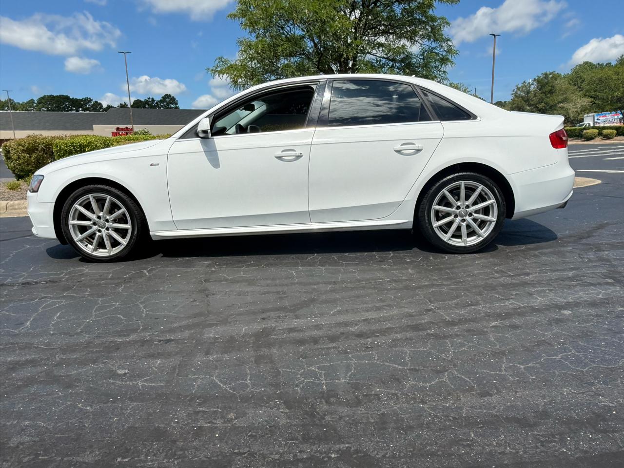 Audi A4 4dr Sdn CVT FrontTrak 2.0T Premium 2015