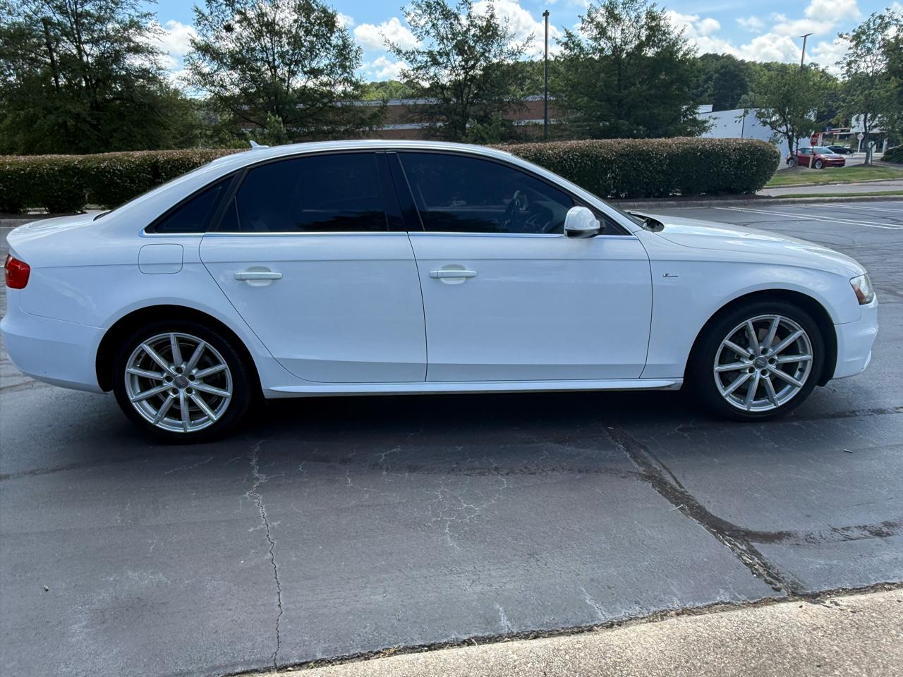 Audi A4 4dr Sdn CVT FrontTrak 2.0T Premium 2015