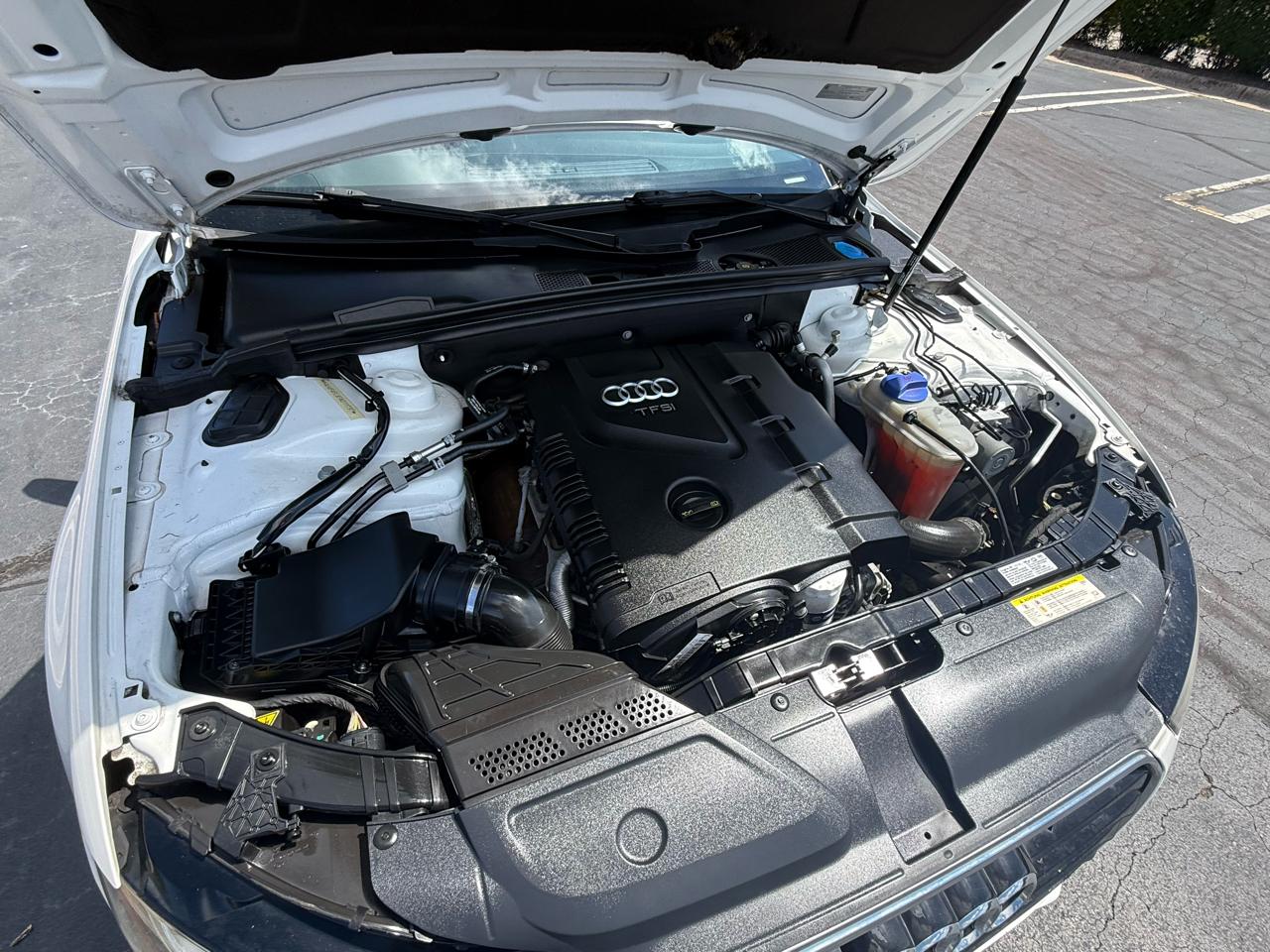 Audi A4 4dr Sdn CVT FrontTrak 2.0T Premium 2015