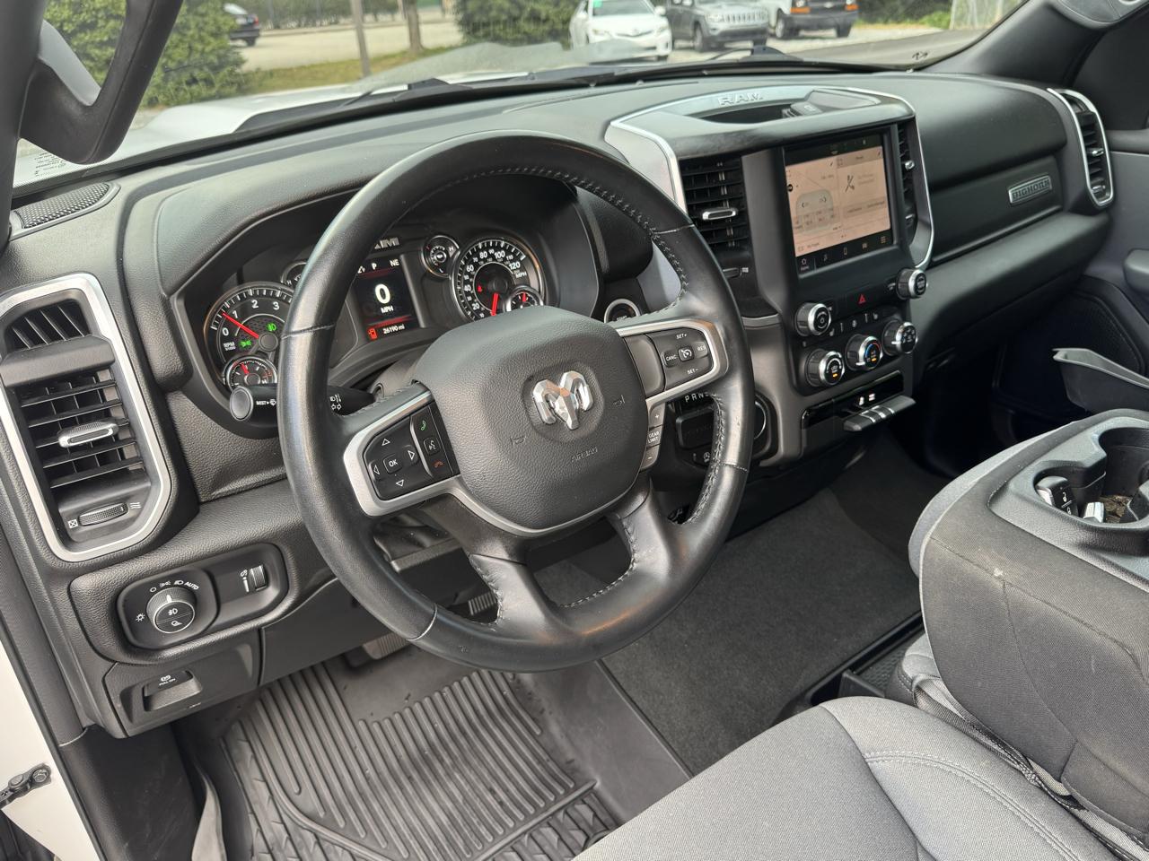 RAM 1500 Big Horn 4x2 Crew Cab 5'7" Box 2023