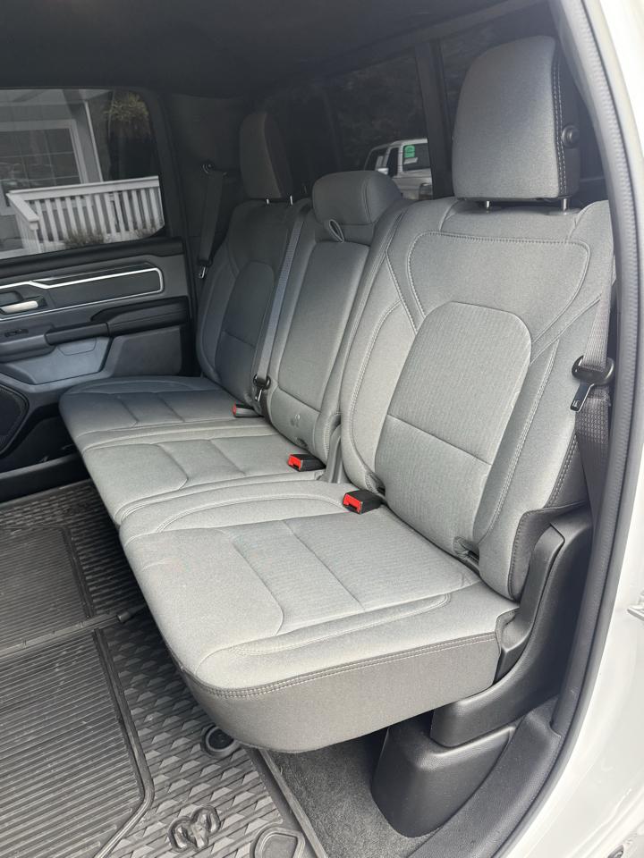 RAM 1500 Big Horn 4x2 Crew Cab 5'7" Box 2023