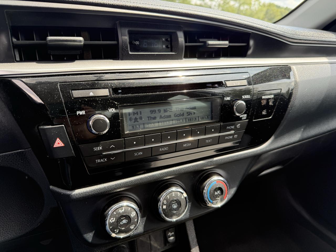 Toyota Corolla 4dr Sdn CVT LE Premium (Natl) 2014