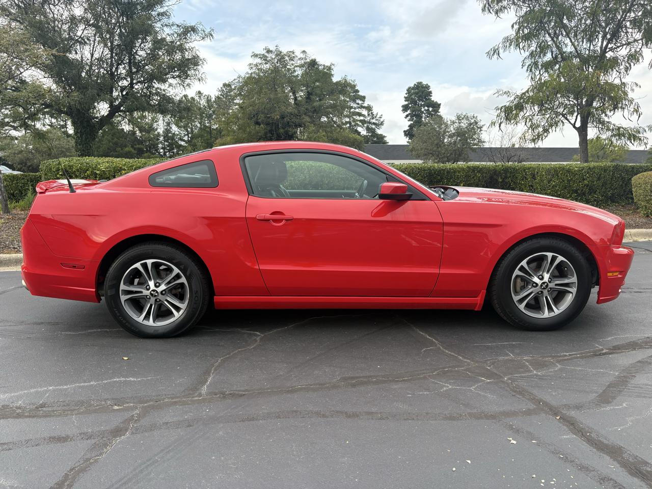 Ford Mustang 2dr Cpe V6 2014
