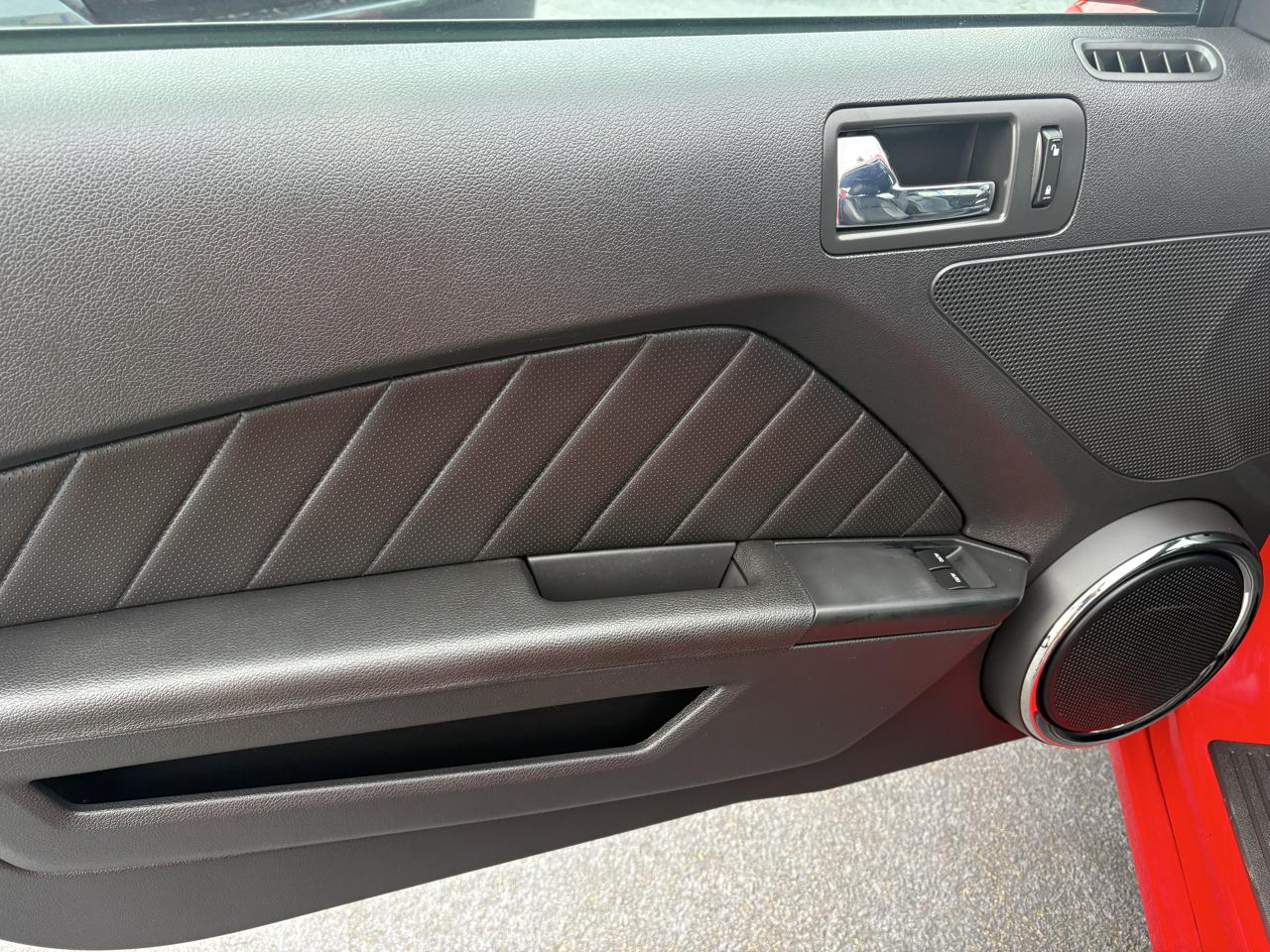 Ford Mustang 2dr Cpe V6 2014