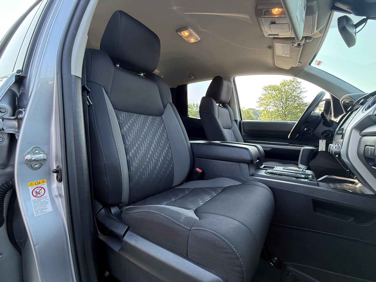 Toyota Tundra 2WD SR5 Double Cab 6.5' Bed (Natl) 2018