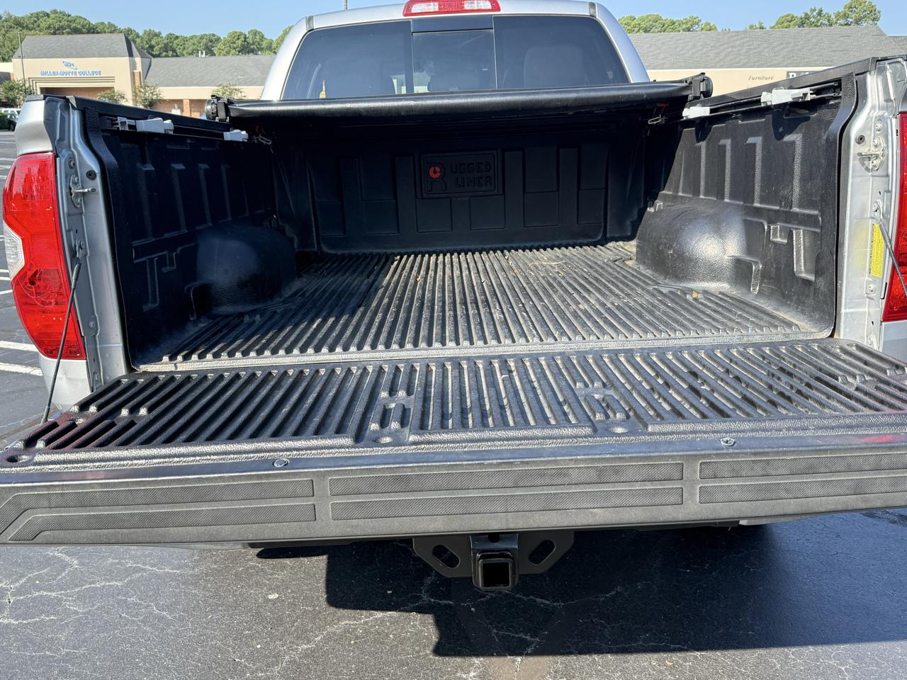 Toyota Tundra 2WD SR5 Double Cab 6.5' Bed (Natl) 2018