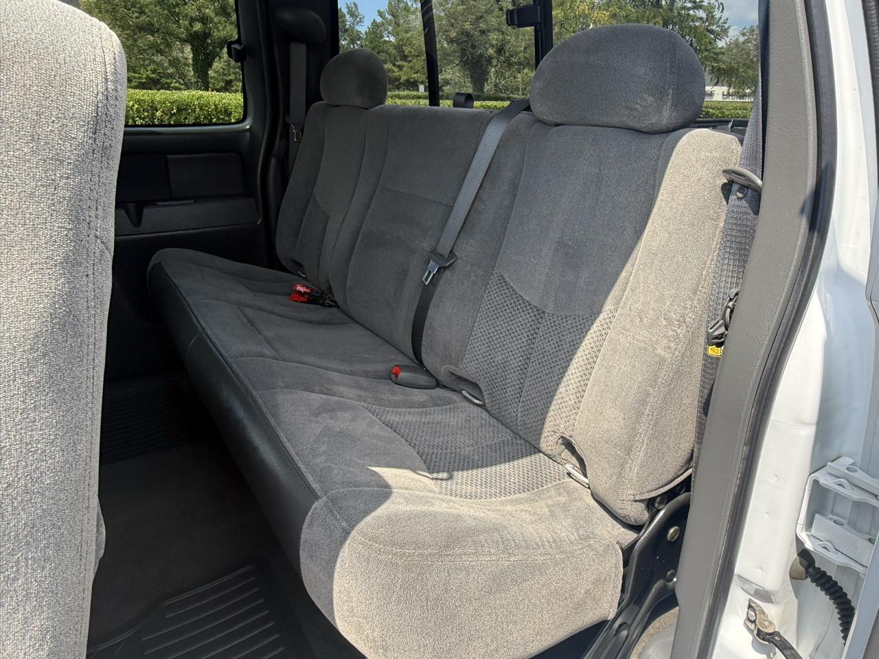 Chevrolet Silverado 1500 Ext Cab 143.5" WB 4WD LT1 2006