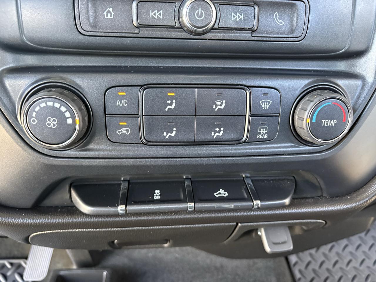 Chevrolet Silverado 1500 4WD Double Cab 143.5" Custom 2018