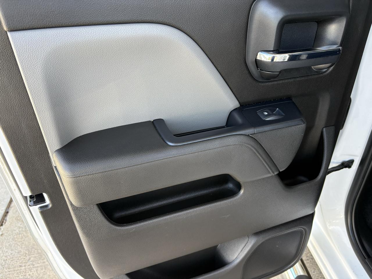 Chevrolet Silverado 1500 4WD Double Cab 143.5" Custom 2018