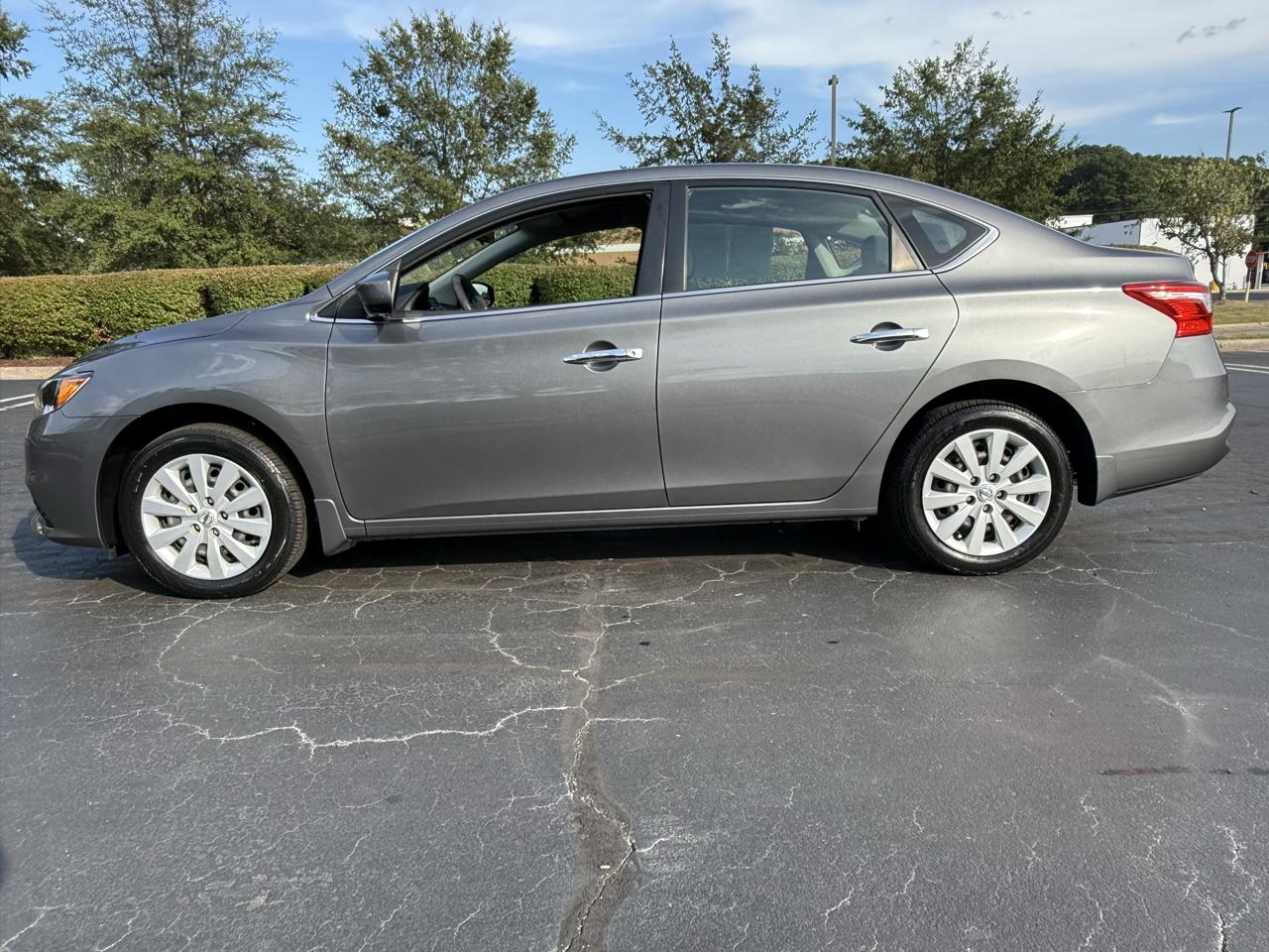 Nissan Sentra S 2019