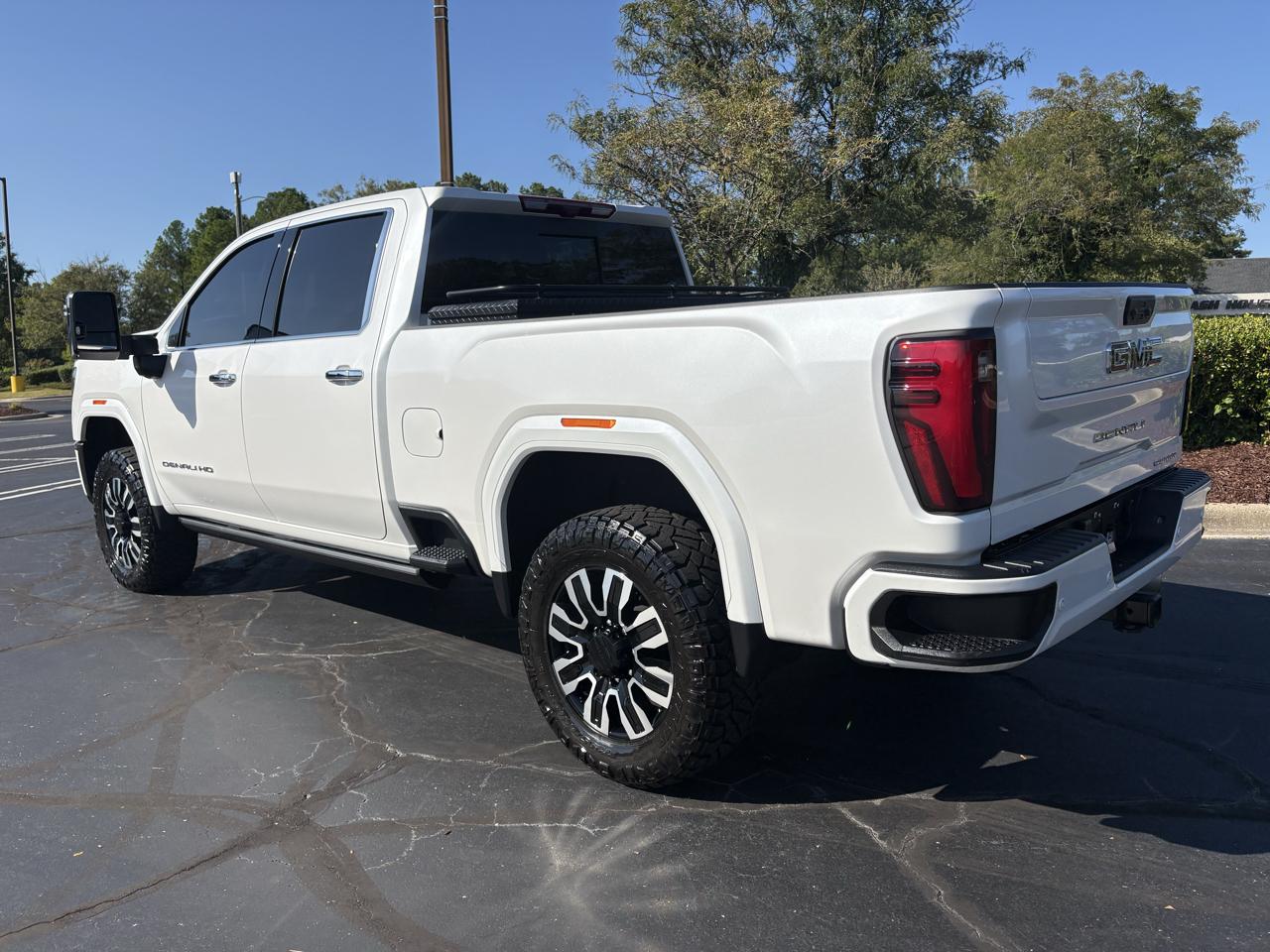 GMC Sierra 2500HD 4WD Crew Cab 159" Denali Ultimate 2024
