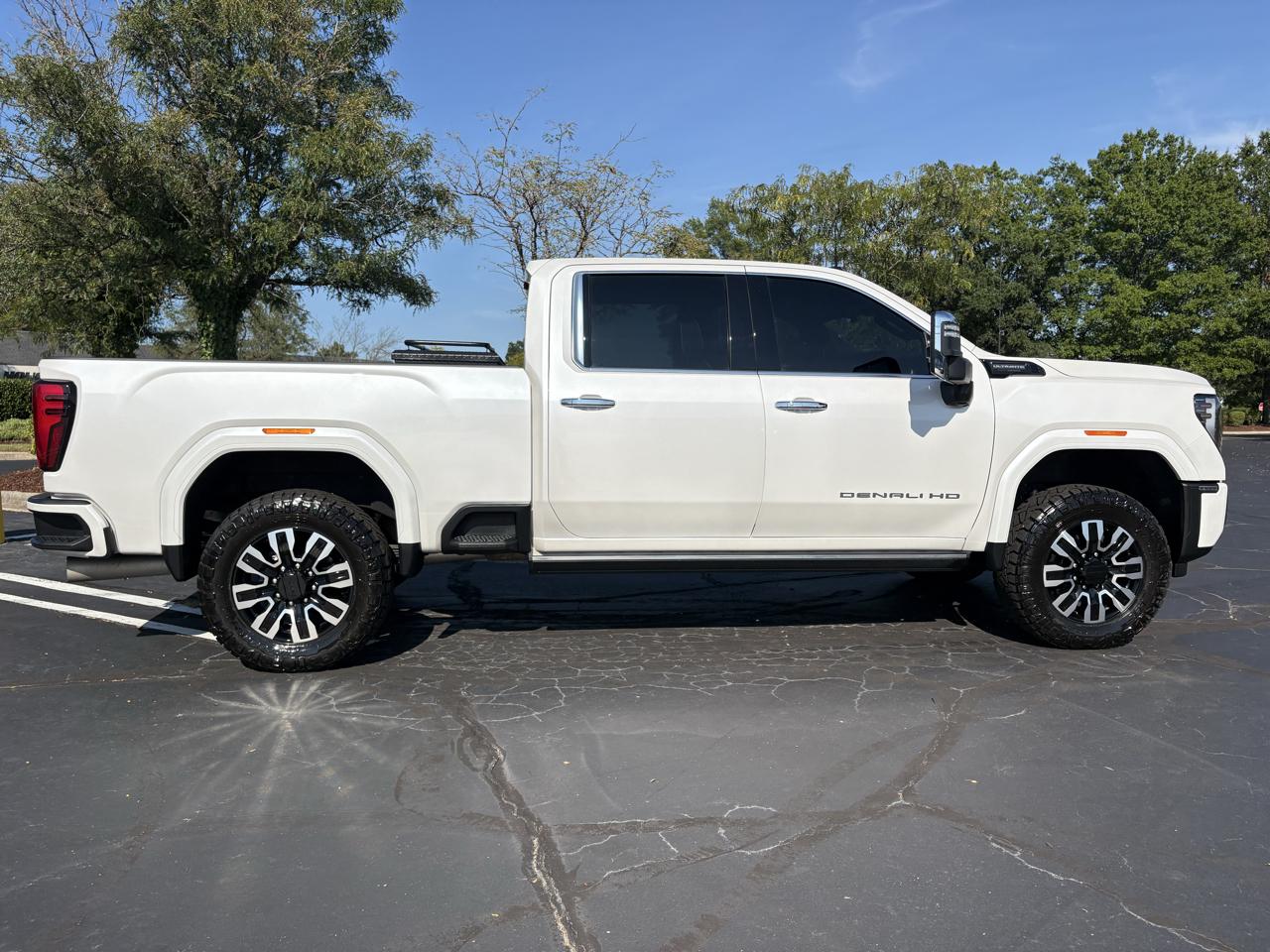 GMC Sierra 2500HD 4WD Crew Cab 159" Denali Ultimate 2024
