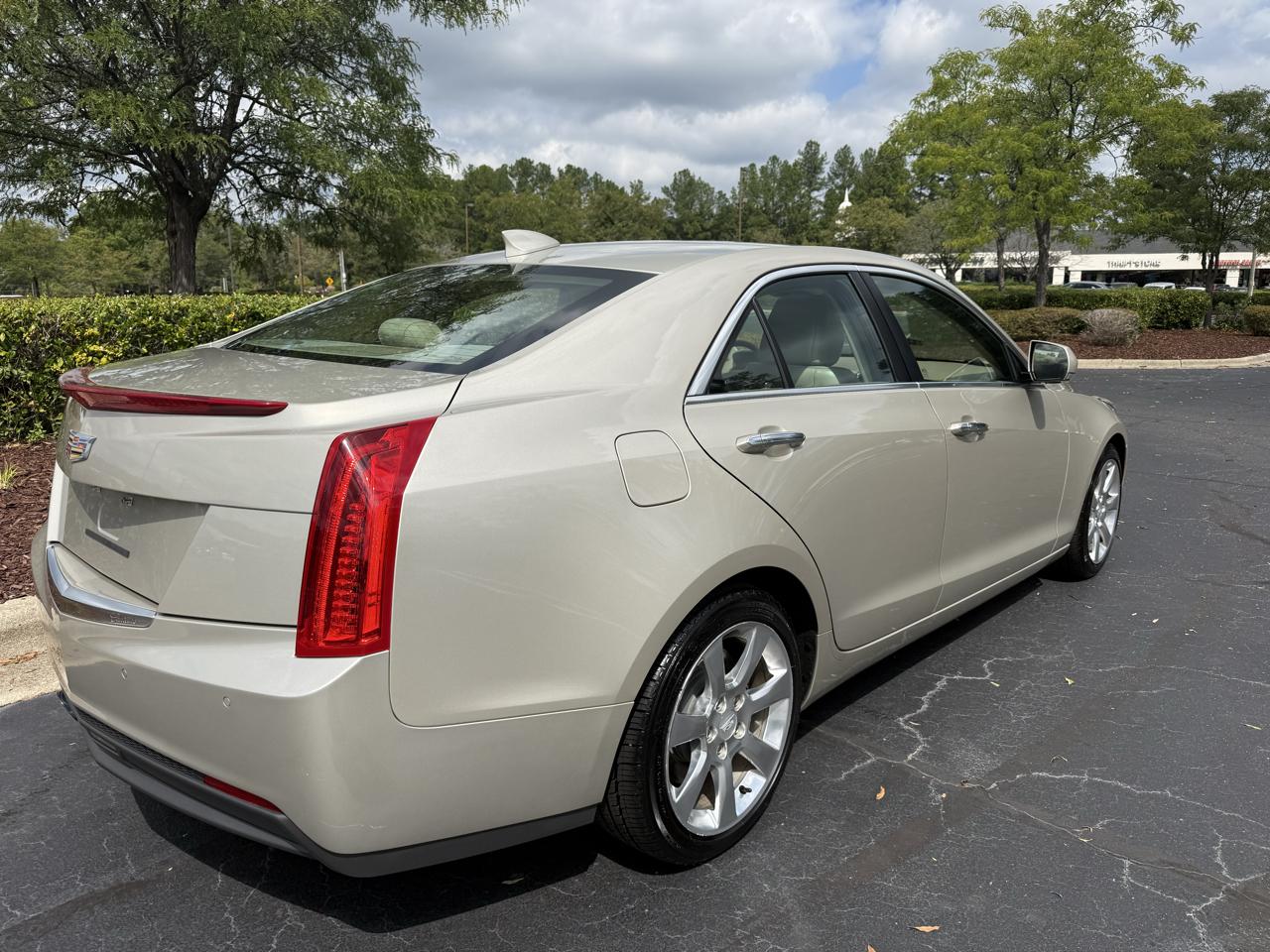 Cadillac ATS Sedan 4dr Sdn 2.5L Luxury RWD 2015
