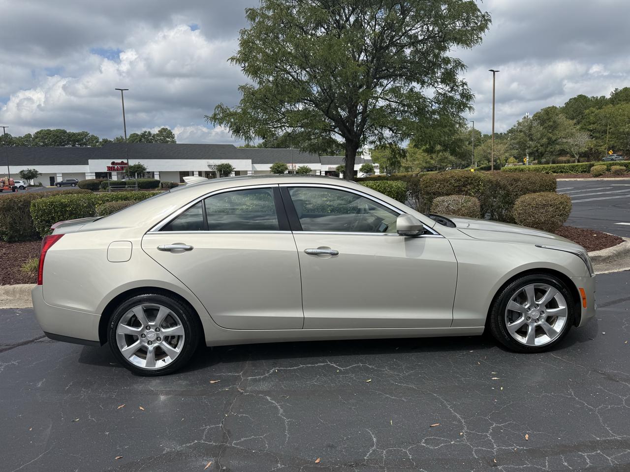 Cadillac ATS Sedan 4dr Sdn 2.5L Luxury RWD 2015