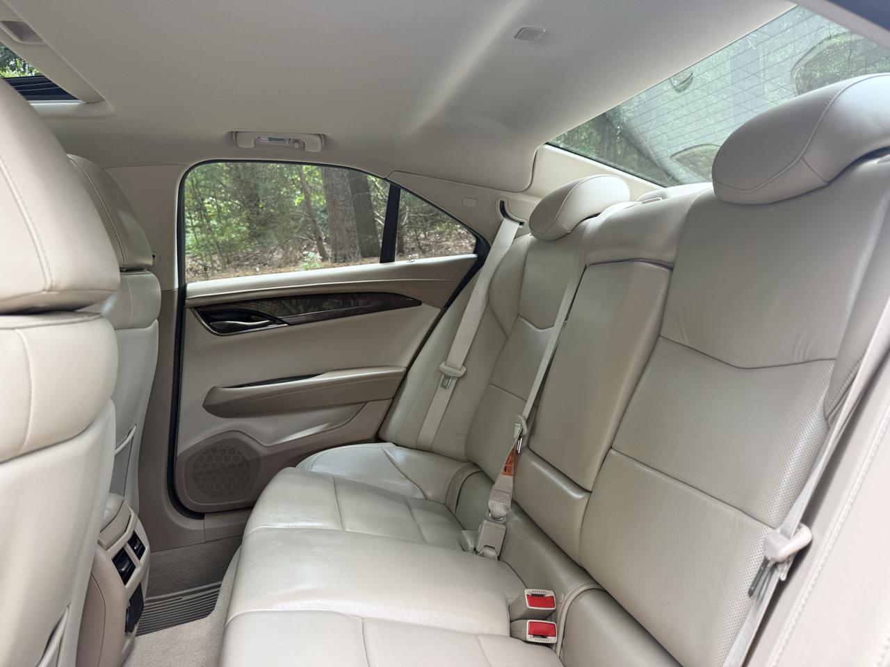 Cadillac ATS Sedan 4dr Sdn 2.5L Luxury RWD 2015