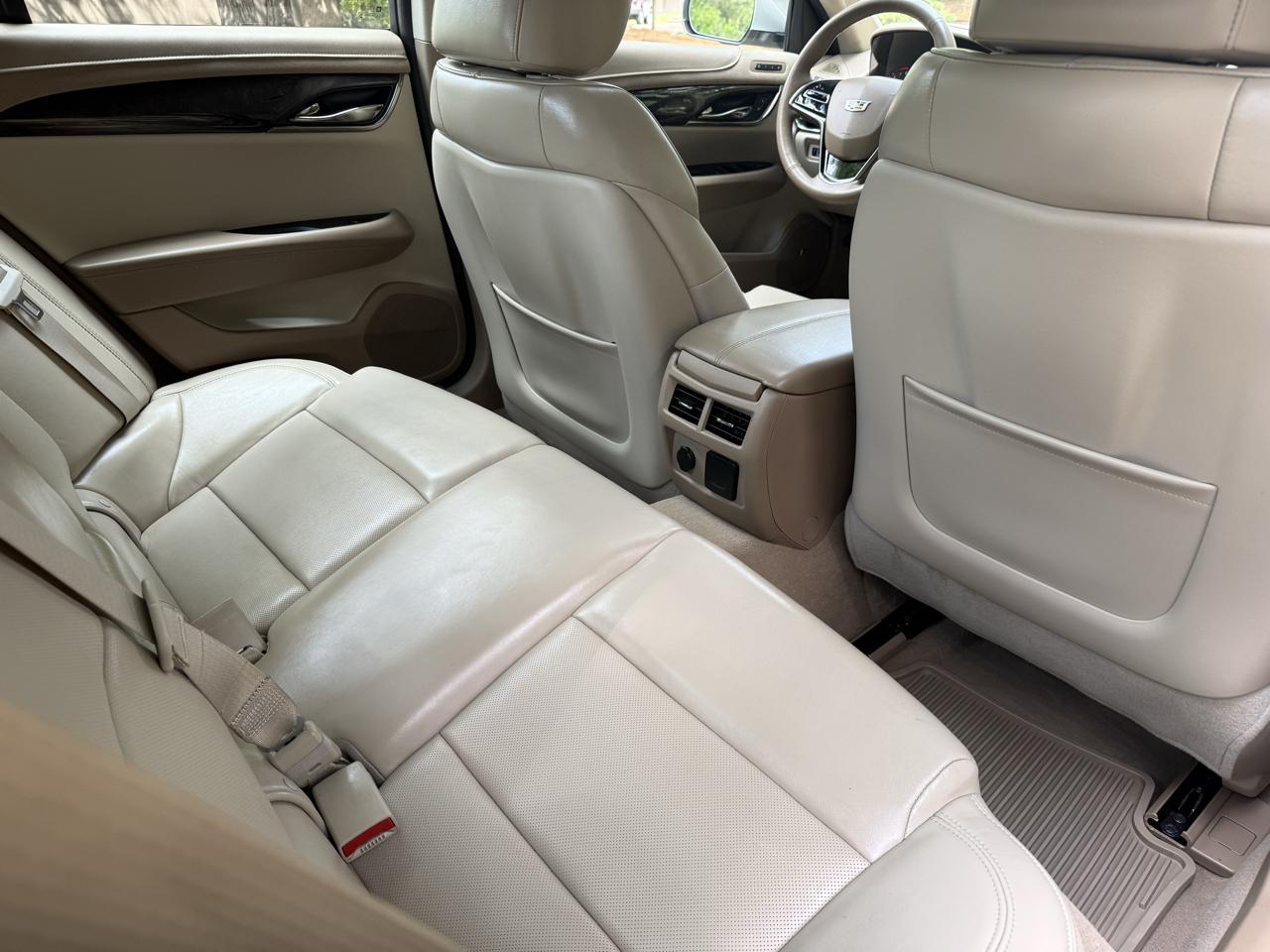 Cadillac ATS Sedan 4dr Sdn 2.5L Luxury RWD 2015