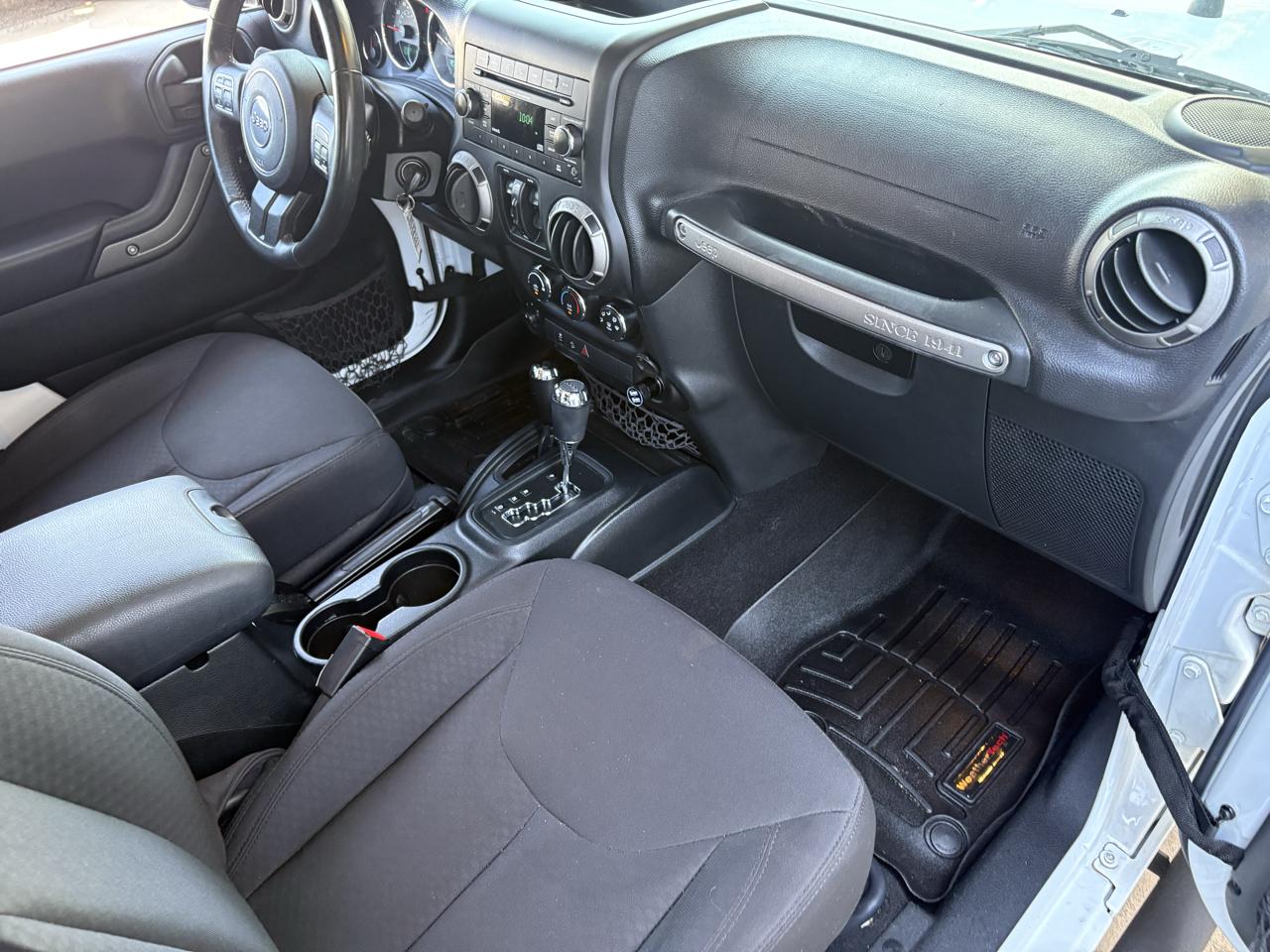 Jeep Wrangler Unlimited 4WD 4dr Sport 2016