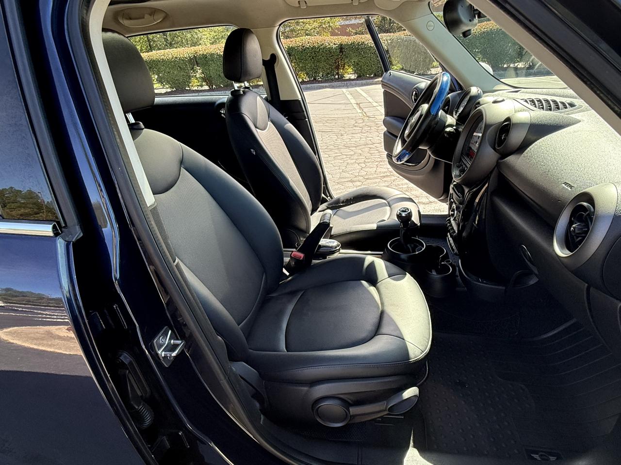 MINI Cooper Countryman FWD 4dr 2012
