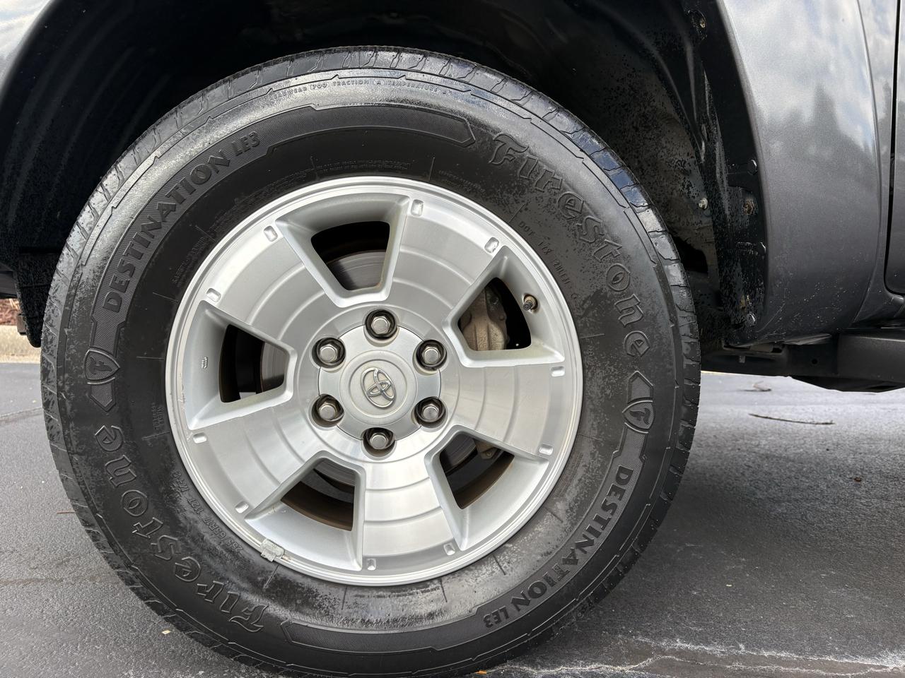 Toyota Tacoma 2WD Double Cab V6 AT PreRunner (Natl) 2012
