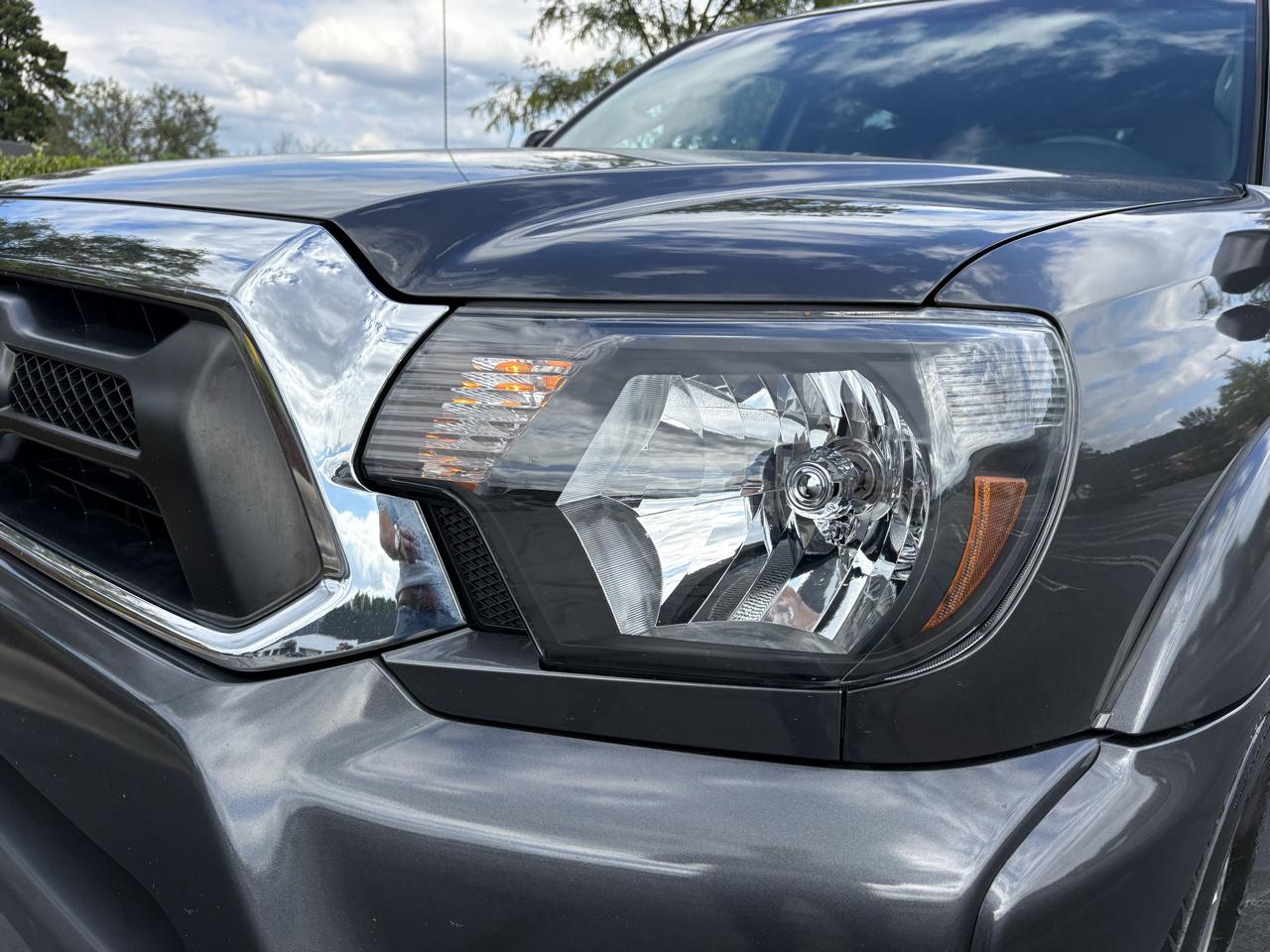 Toyota Tacoma 2WD Double Cab V6 AT PreRunner (Natl) 2012