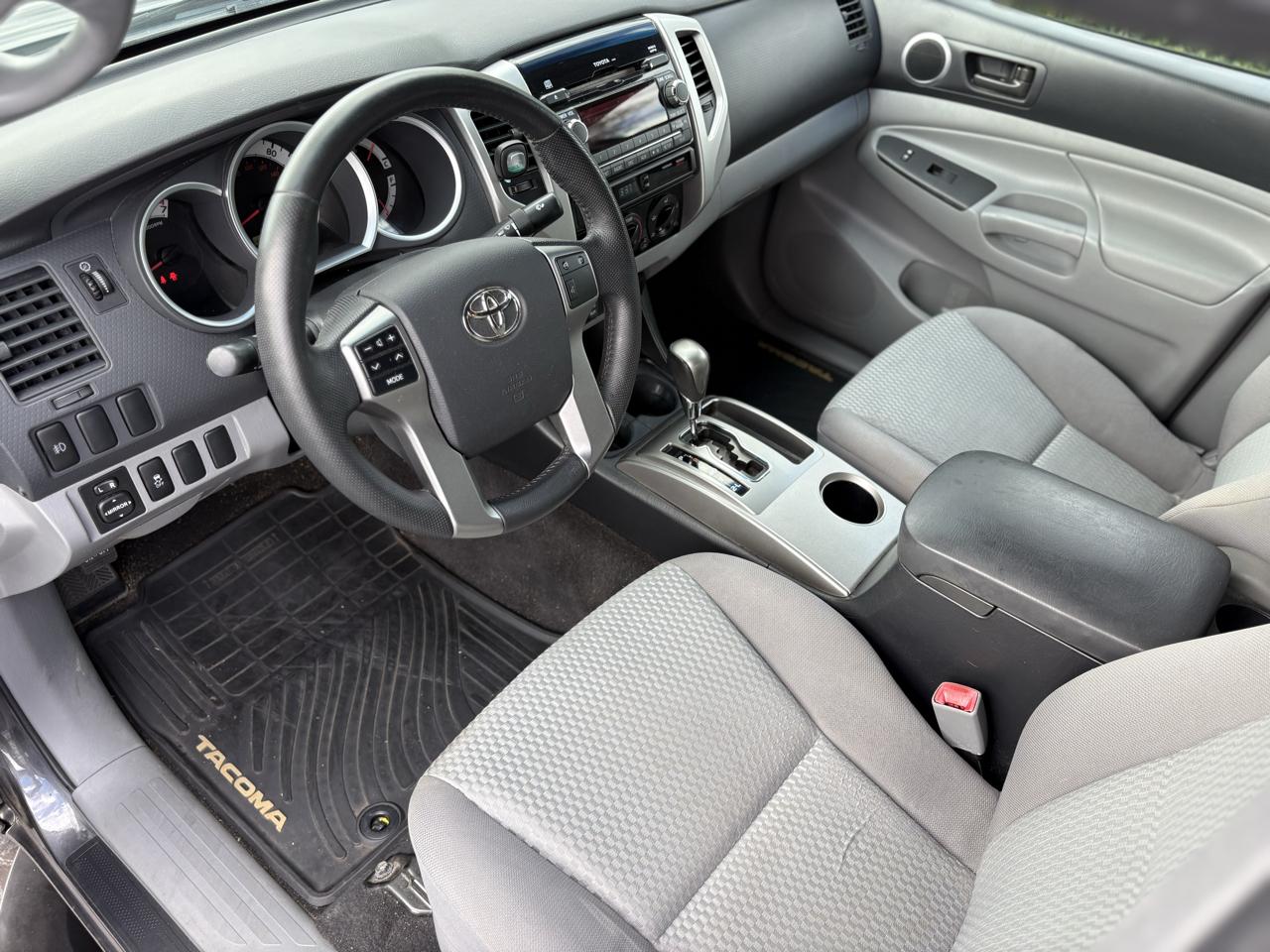Toyota Tacoma 2WD Double Cab V6 AT PreRunner (Natl) 2012