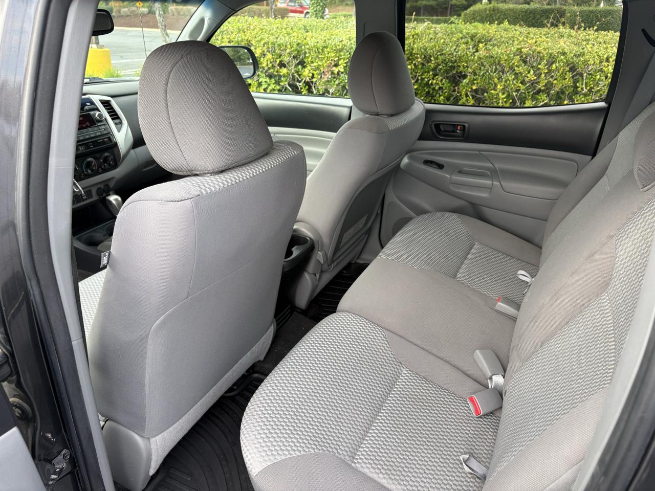 Toyota Tacoma 2WD Double Cab V6 AT PreRunner (Natl) 2012
