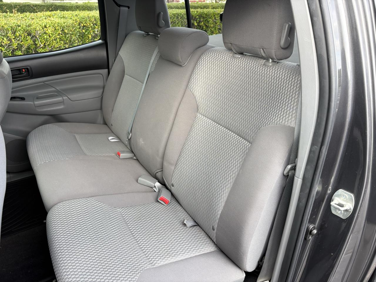 Toyota Tacoma 2WD Double Cab V6 AT PreRunner (Natl) 2012