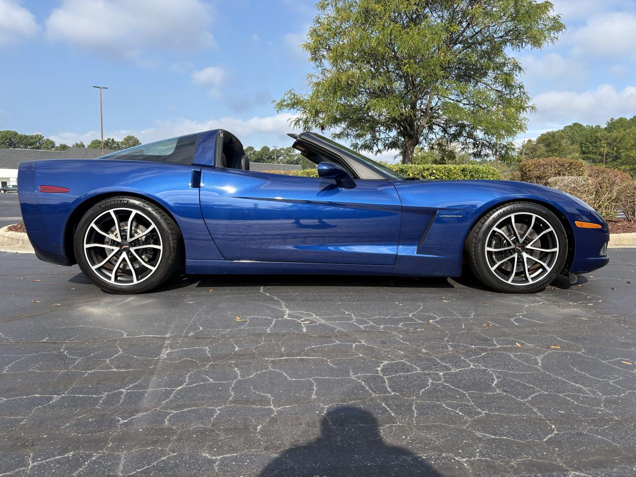 Chevrolet Corvette 2dr Cpe 2005
