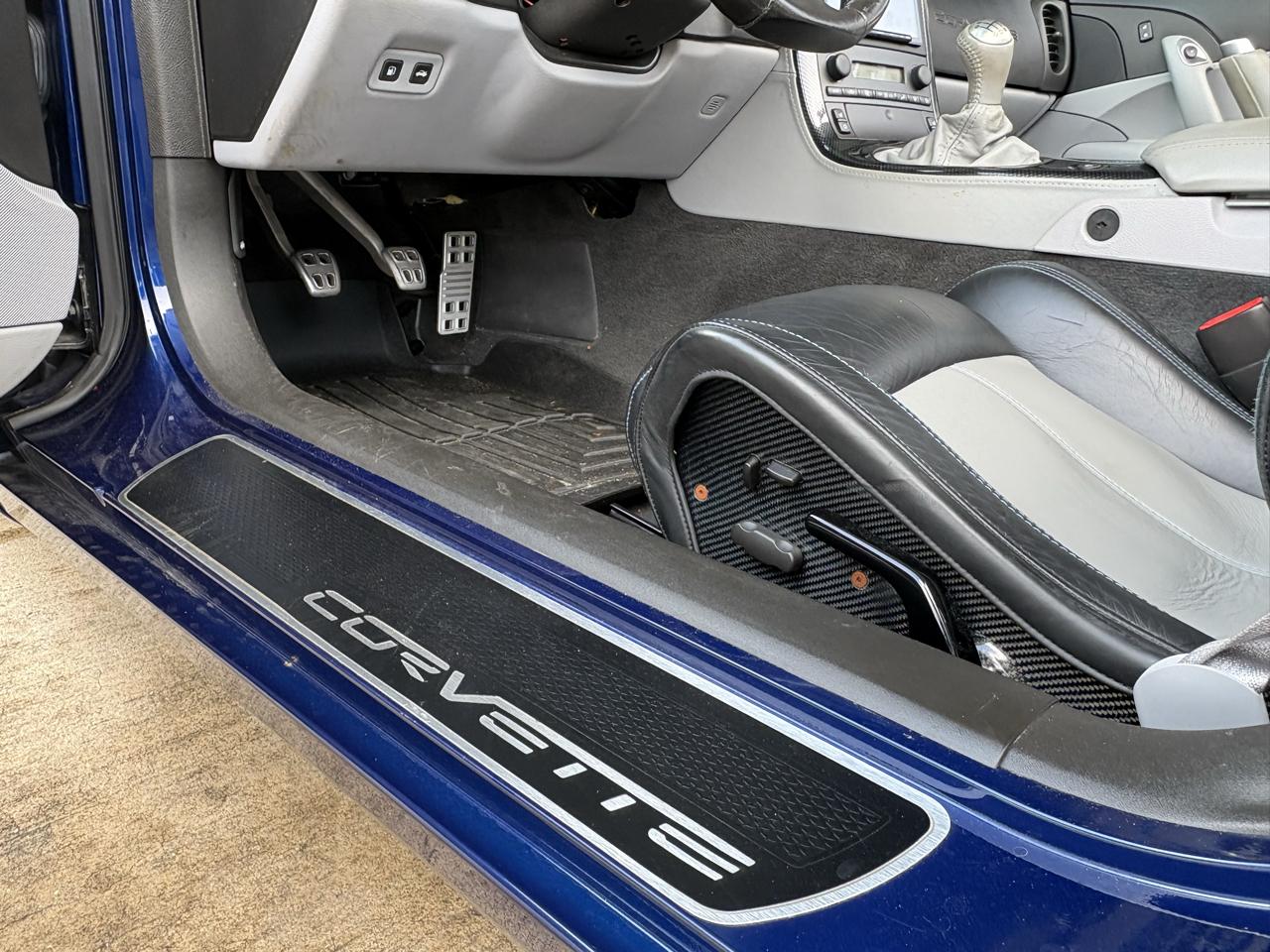 Chevrolet Corvette 2dr Cpe 2005