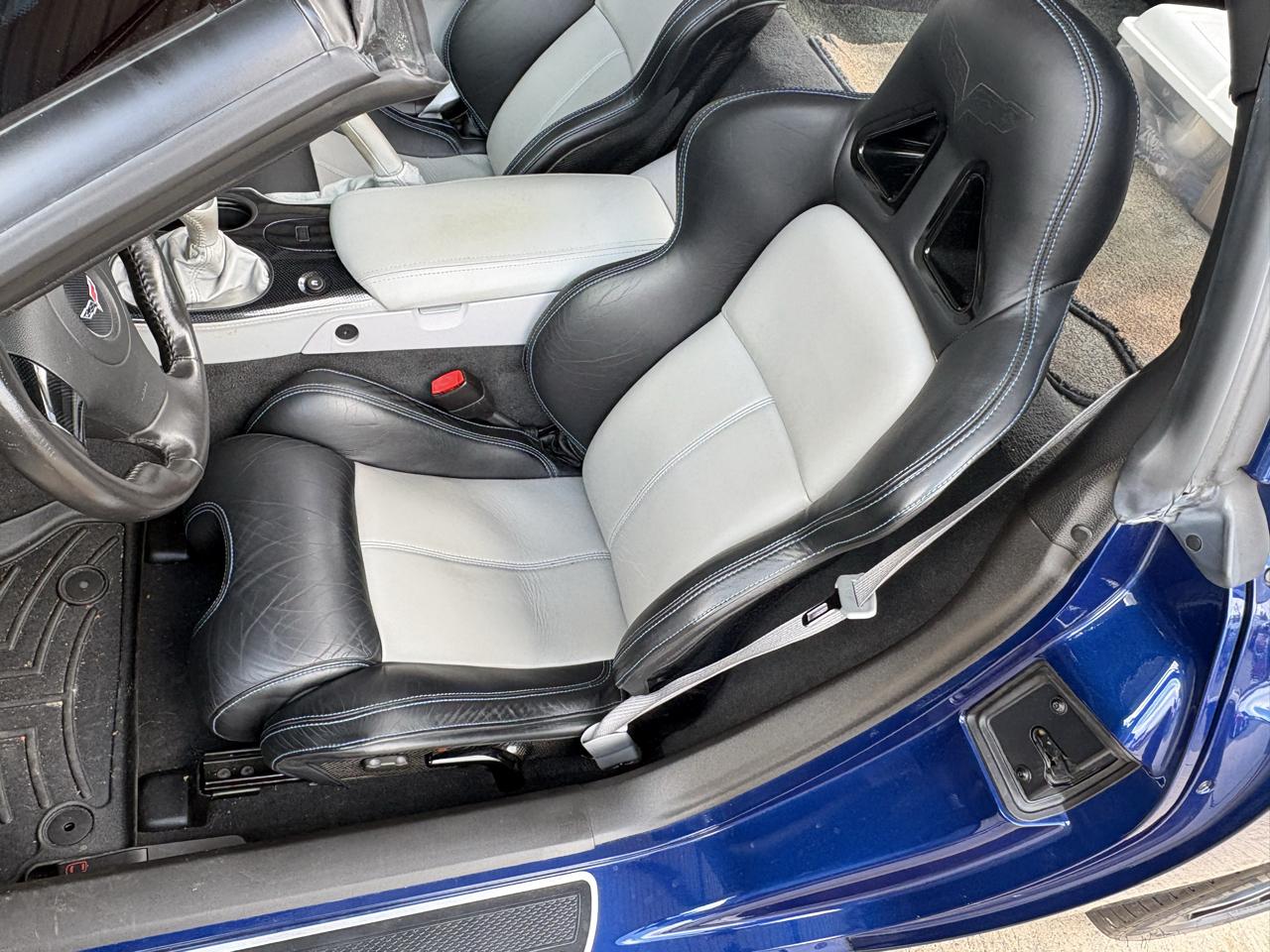 Chevrolet Corvette 2dr Cpe 2005