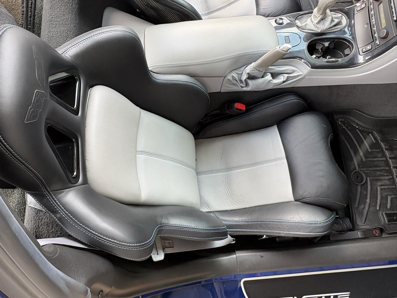 Chevrolet Corvette 2dr Cpe 2005