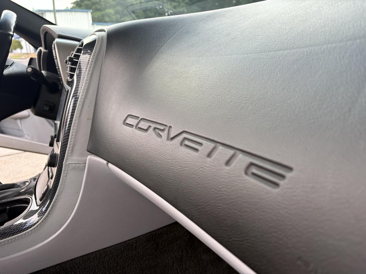 Chevrolet Corvette 2dr Cpe 2005